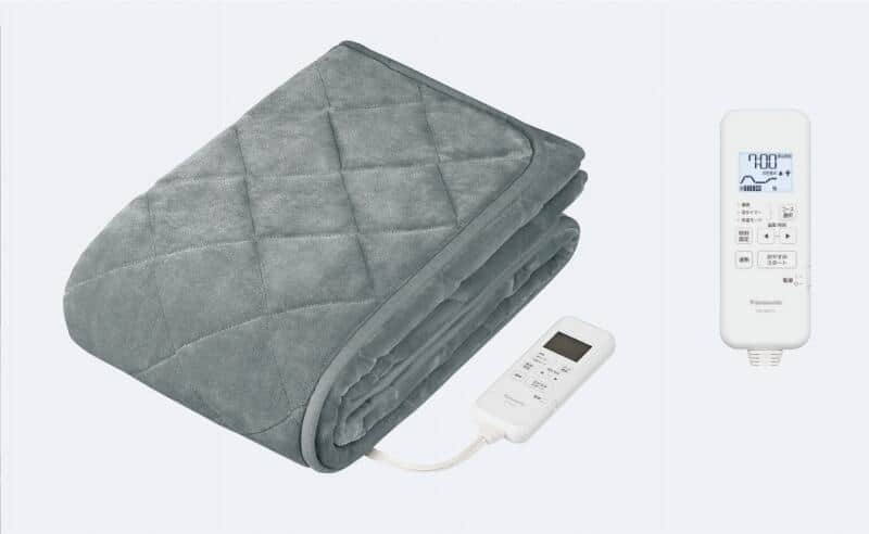 パナソニックの暖房敷きパッド　睡眠の経過に合わせて温度を調節