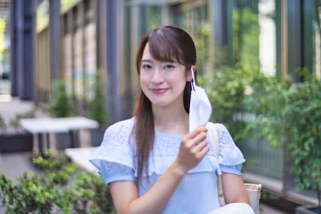 マスクいらなくなる日が見えた　岸田首相も屋内で「外して」話す姿