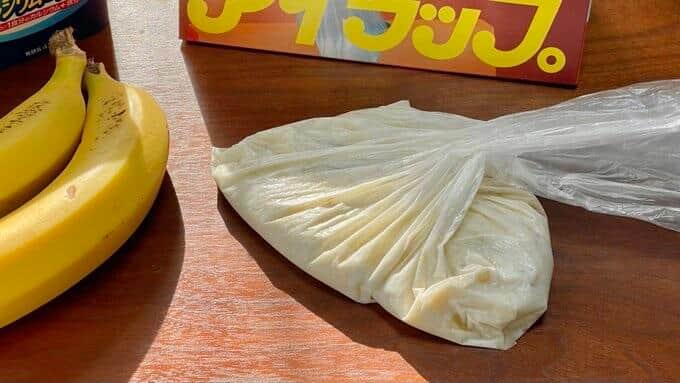 モミモミして冷凍庫へ