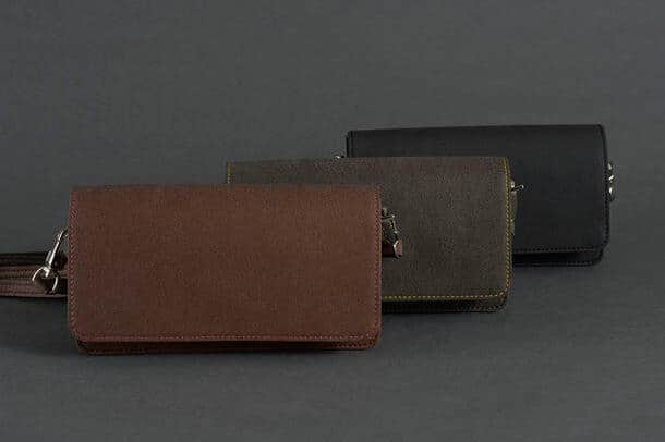 パイナップルレザーを使った「ミニマ・ポシェット」