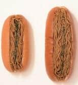 焼きそばパンも一回り大きくなっている