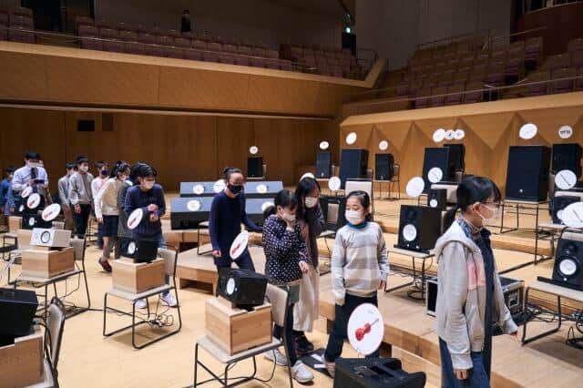 好きな位置で聴き比べられる（第一回目の様子）