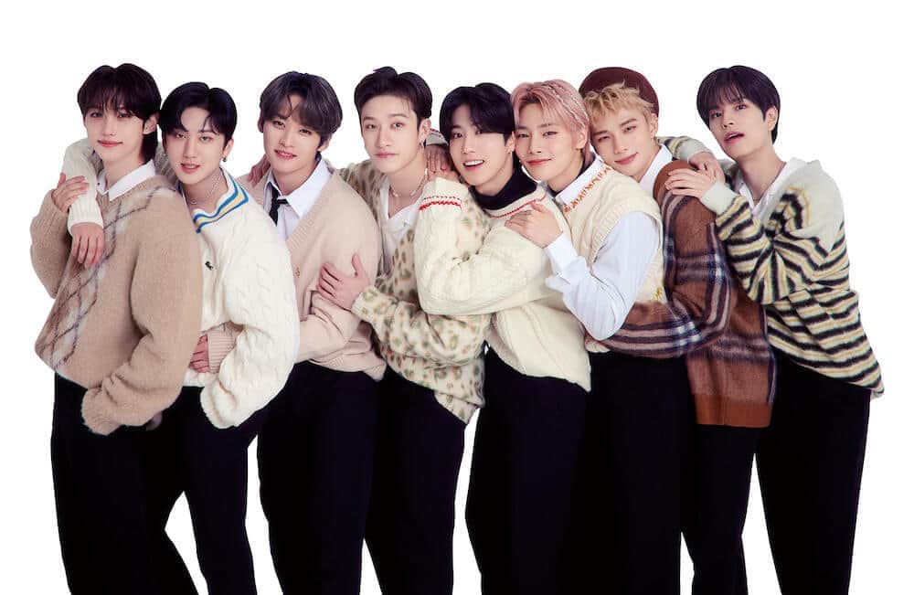 画像、左から3番目がリノさん