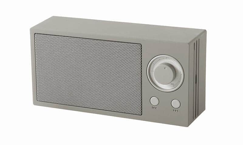 「ダイヤル式ワイヤレススピーカー」　レトロなラジオのような外観