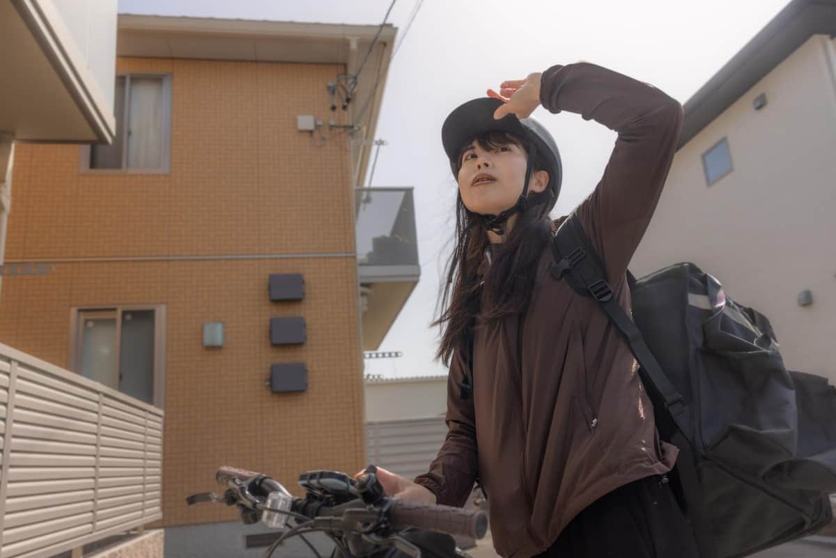 自転車のヘルメット「努力義務」に　購入に補助金出す自治体が増える