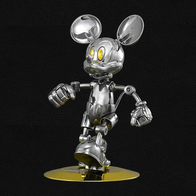 ディズニー創立100周年記念　ミッキーマウスのダイキャスト製フィギュア