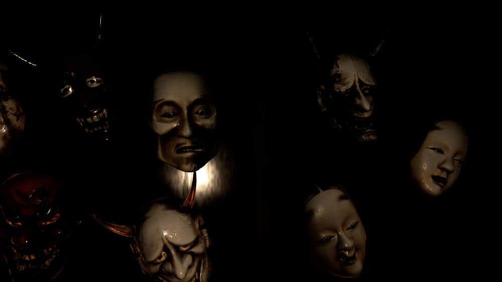 あわててもどろうとすると、能面がびっしりと