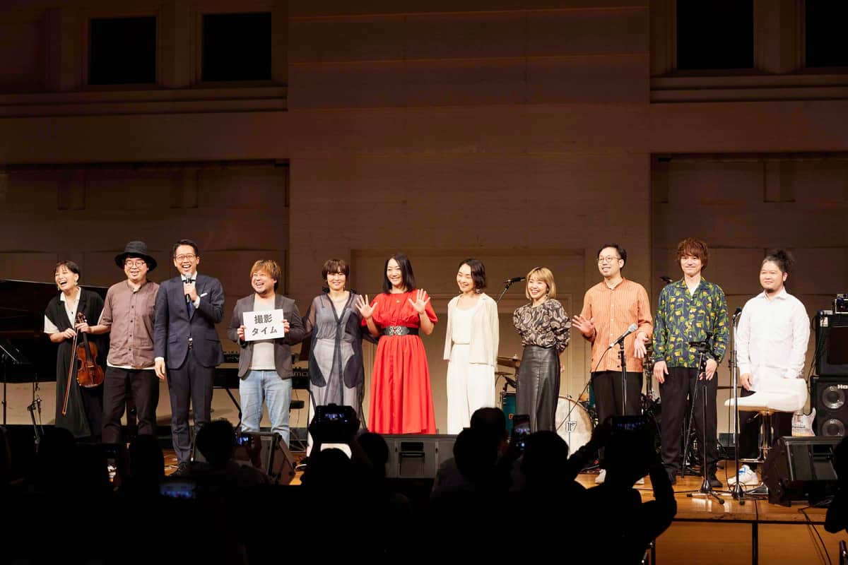 多数のインディーズミュージシャンたちと一緒に、ラジオ番組だけでなく、リアルでも多数のイベントを手掛けている