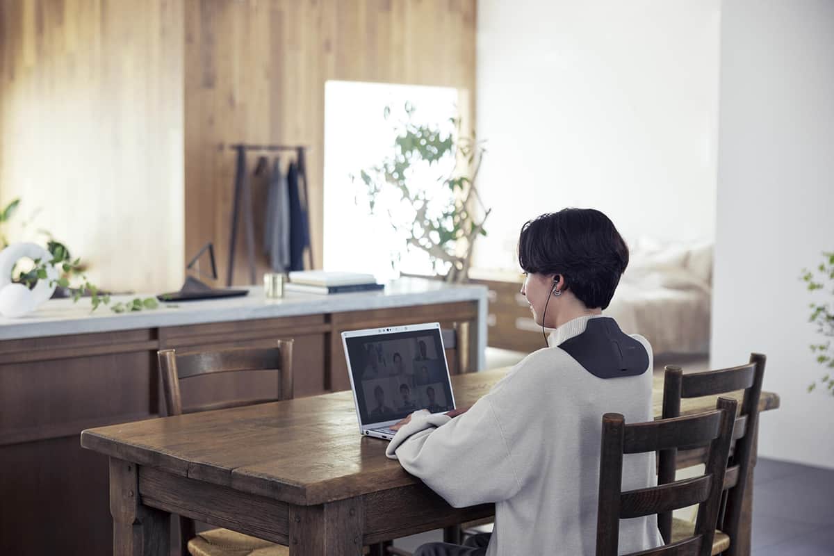 肩まわり全体のコリにアプローチ 　パナソニックから「コリコランワイド」