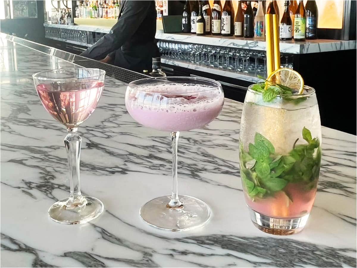 フルーティーで華やかなオリジナルカクテル「桃暖」、「篤」、「華ティーニ」