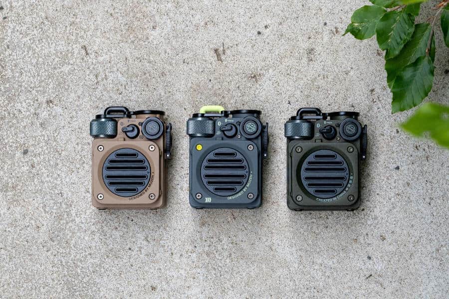 ミリタリーデザインのBluetoothスピーカー　手のひらサイズ、迫力の低音再生