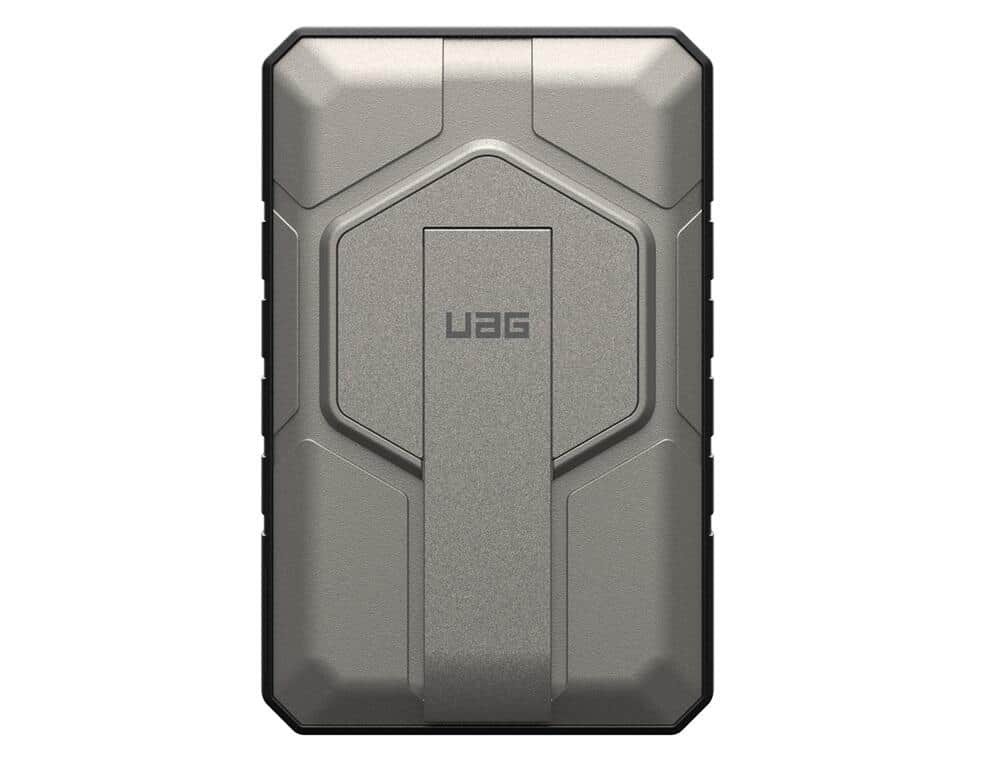 UAG、「MagSafe」を吸着したまま約2回充電可能 モバイルバッテリー