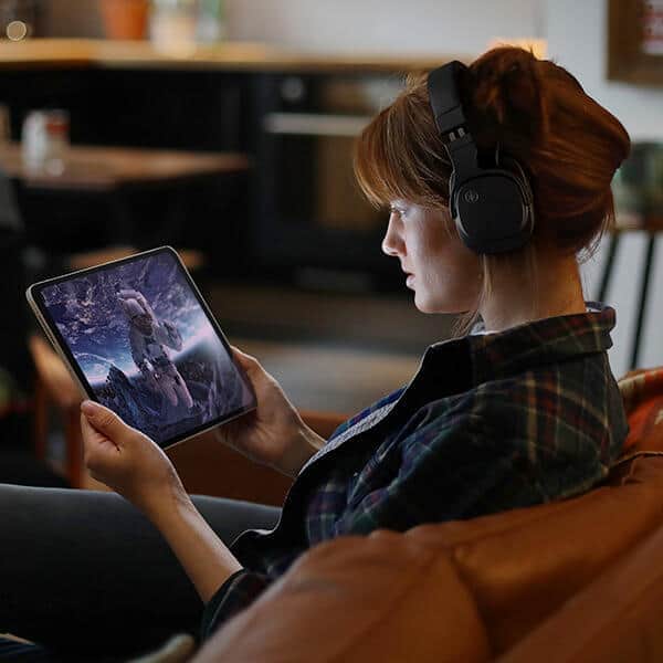 映像に特化した独自のサウンドモード搭載　ヤマハのBluetoothヘッドホン