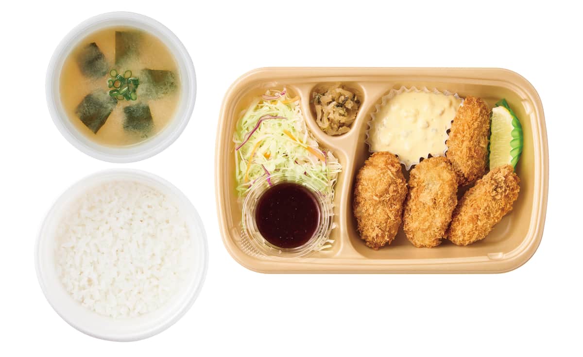 旬の「牡蠣」をフライで存分に
