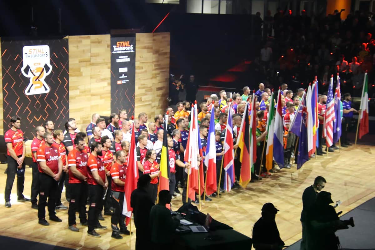 決勝トーナメント出場チームが勢ぞろい
