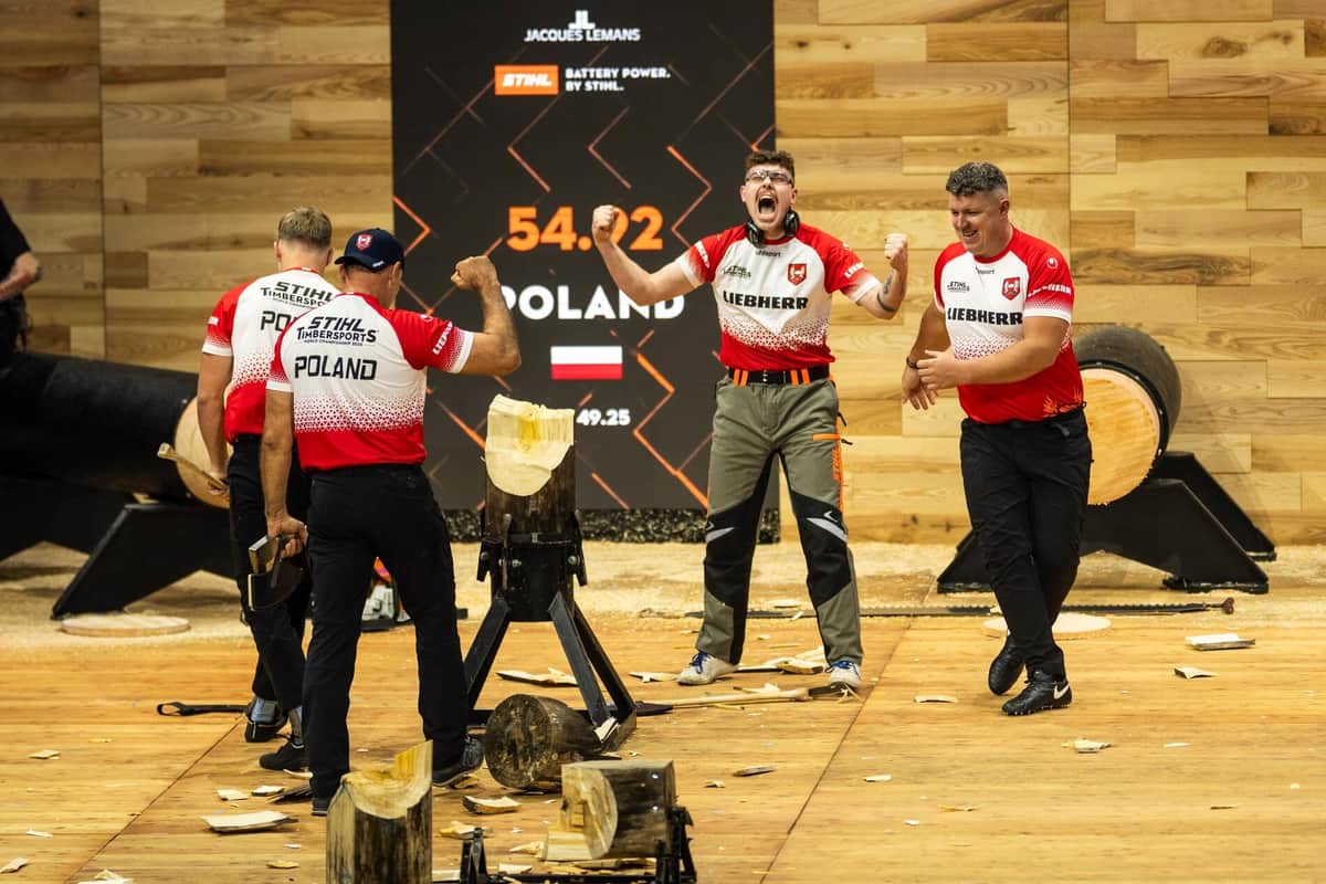大健闘で3位に入ったポーランドチーム（Credits: STIHL TIMBERSPORTS®）
