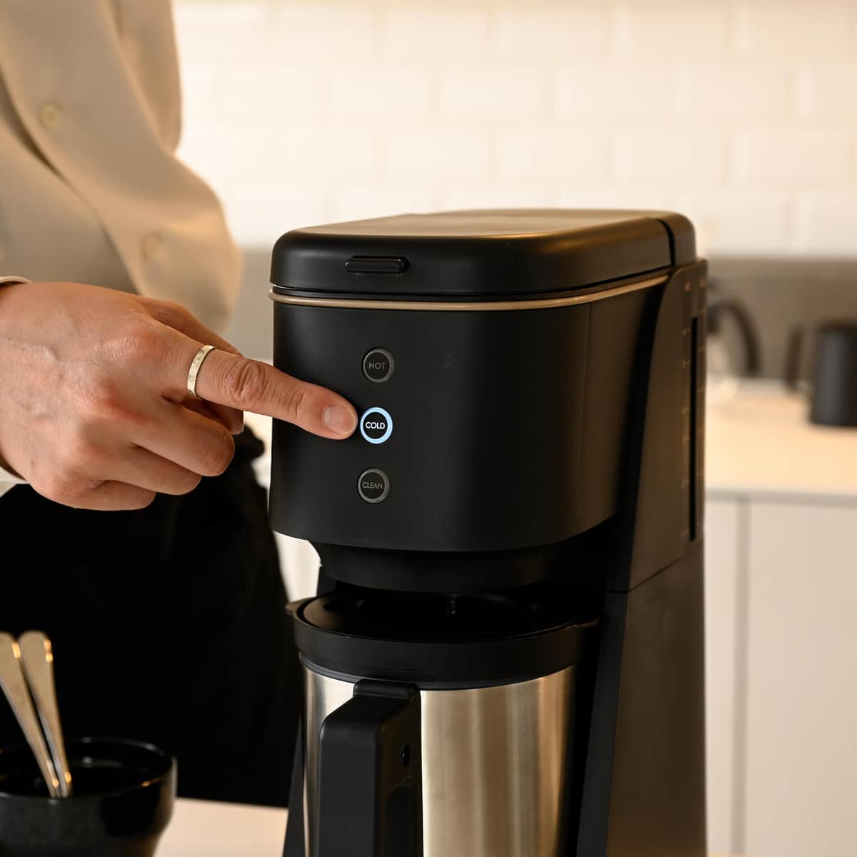 忙しい時間や来客時でも水出しコーヒーが激速で出来上がる
