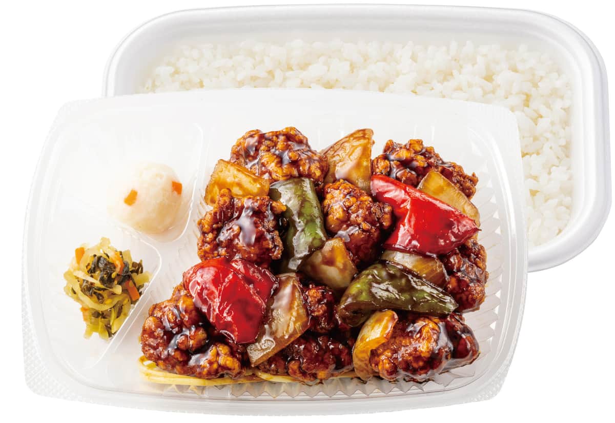 ほっともっとこだわりの酢豚と春巻を弁当で手軽に
