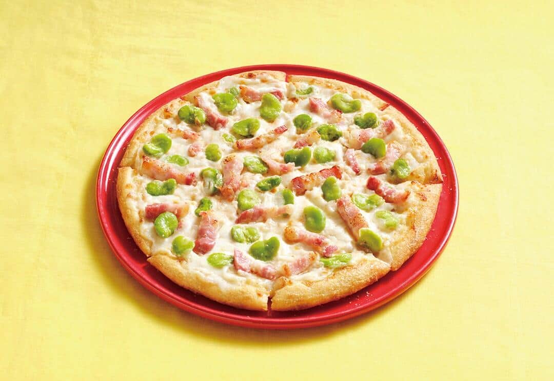 春を感じる旬の食材をクワトロ・ピザで