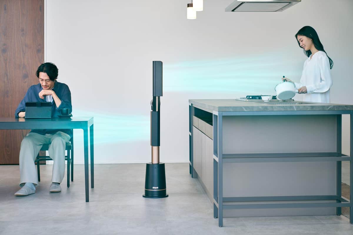 ブレードが回転、心地よい風を部屋中に
