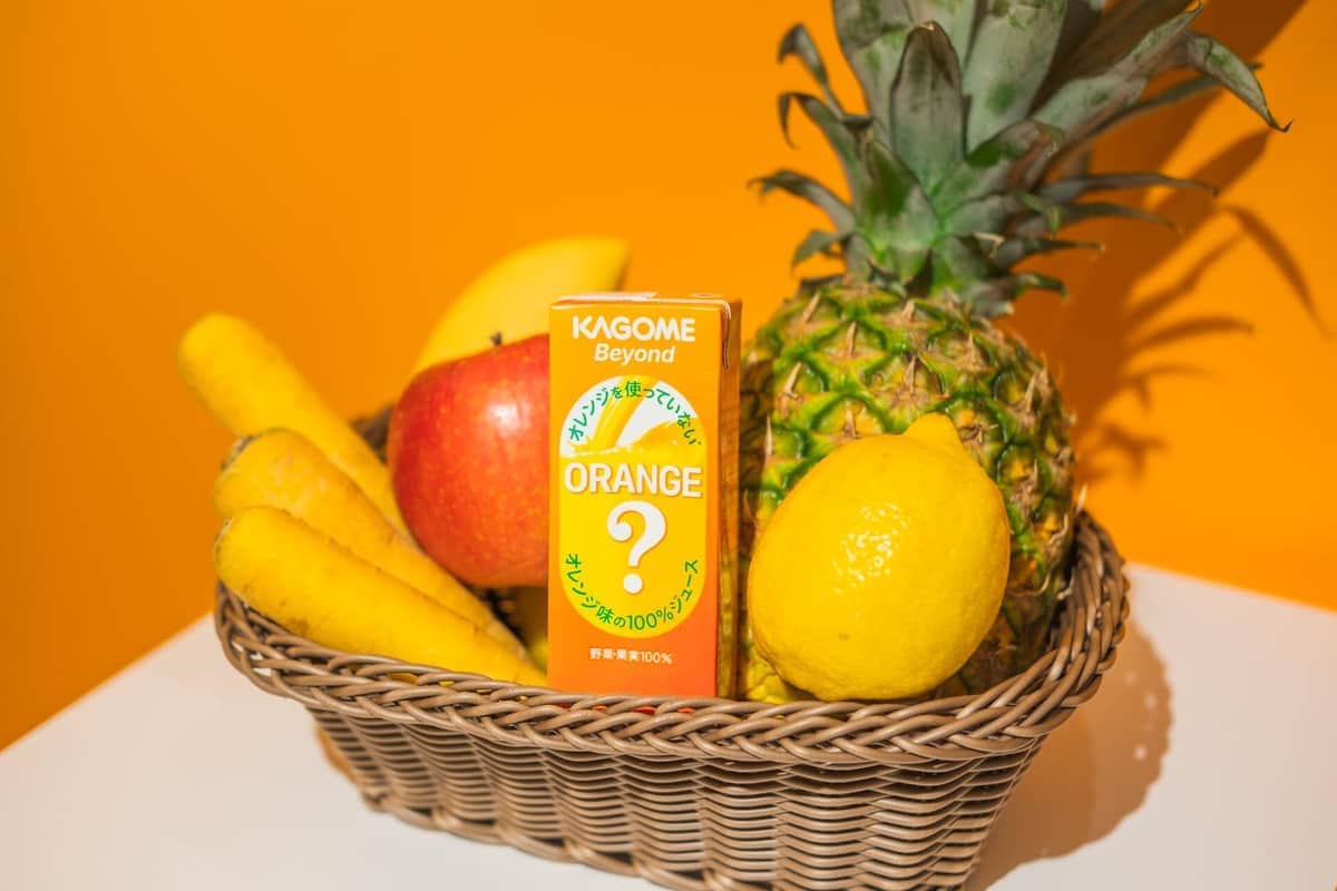 「Beyond オレンジを使っていないオレンジ味の100％ジュース」