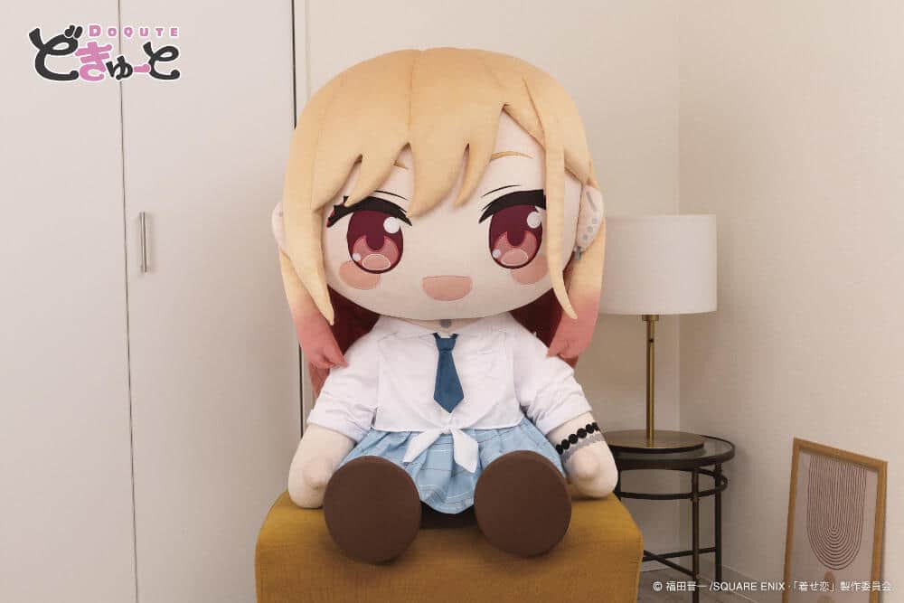 髪色やカラコンの瞳なども再現