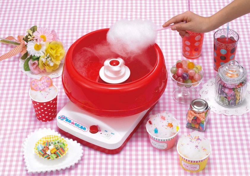 市販のあめ玉ひと粒で綿あめが作れる ハピネット「ふんわりおいしい Newあめdeわたあめ」: J-CAST トレンド【全文表示】