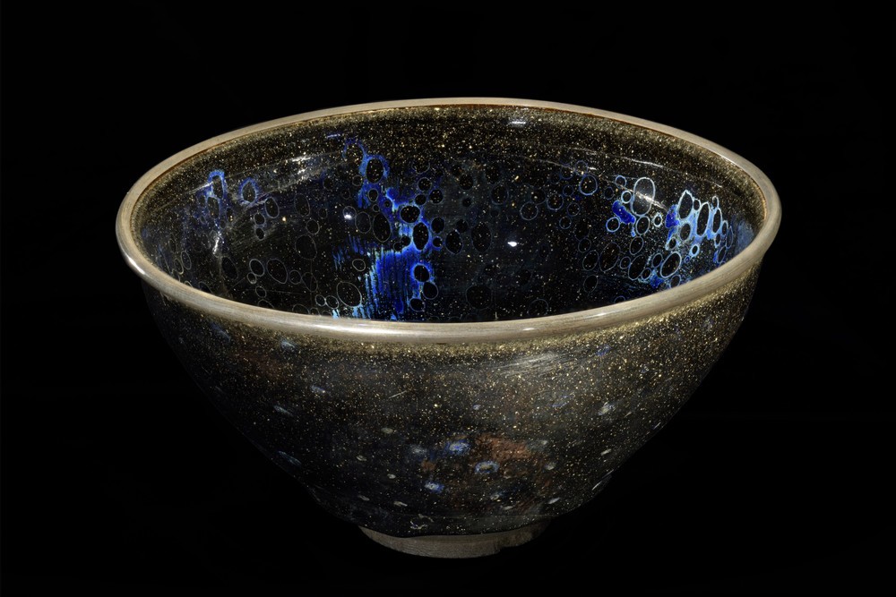 サントリー美術館で「藤田美術館の至宝」展 国宝「曜変天目茶碗」を