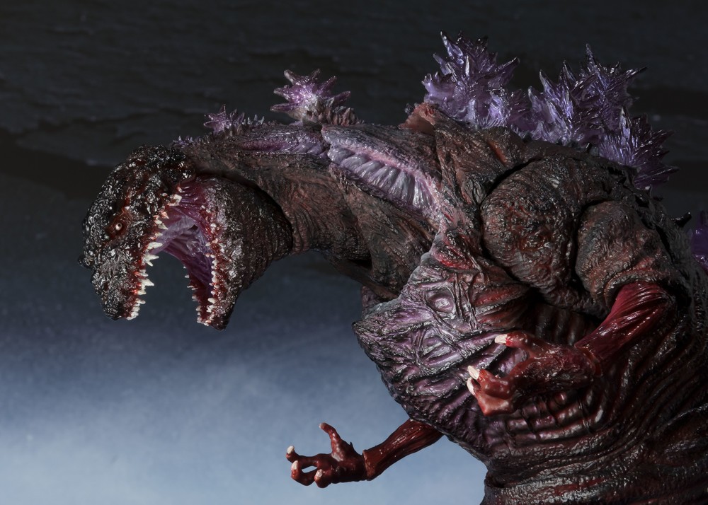 シン・ゴジラ」最終形態がフィギュア化 放射線発射時をリアルに再現