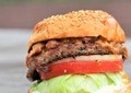ハンバーガー「広告より肉が薄い」と米国で63億円賠償訴訟　「めざまし８」の解説は