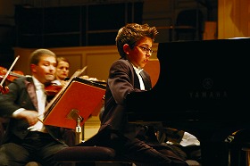 「僕のピアノコンチェルト」天才ピアノ少年のシューマンやリスト、たっぷり聞ける