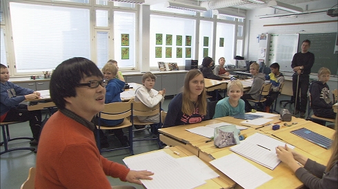 六角精児がフィンランドの小学校に体験入学！日本とこんなに違う授業